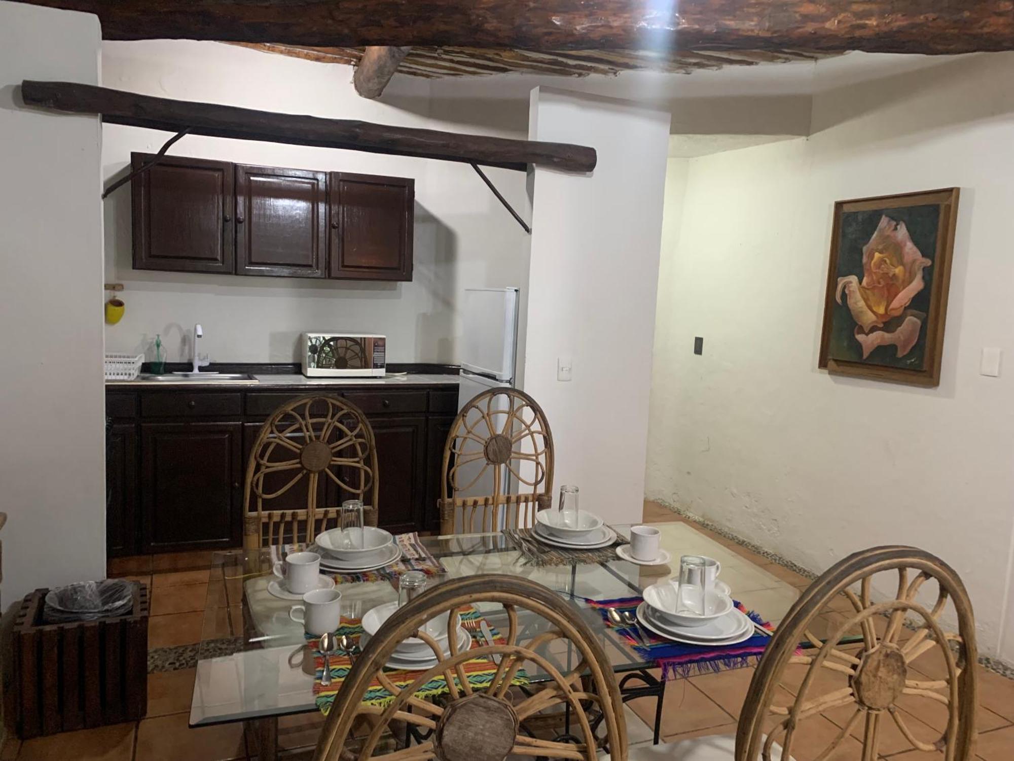Casa Caribe Канкун Экстерьер фото Kitchen and dining area